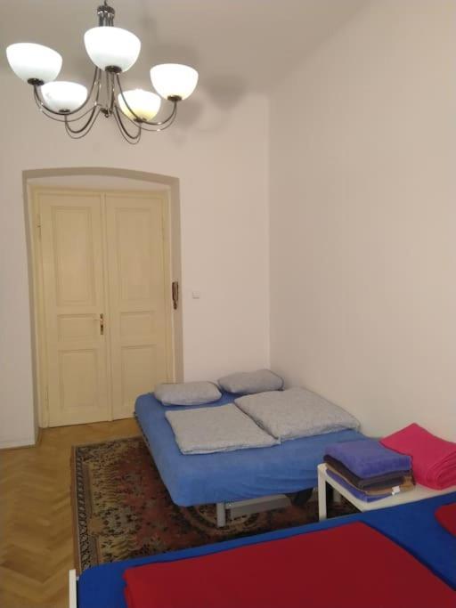 Authentic, Traditional Airbnb In ! Apartamento Praga