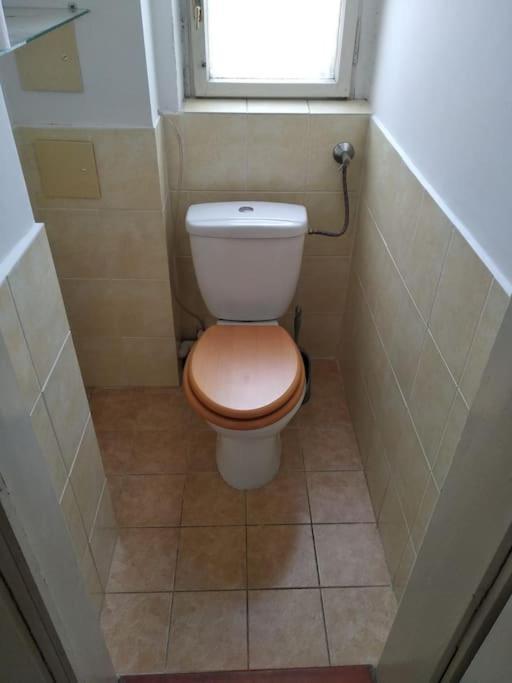 Appartamento Authentic, Traditional Airbnb In !